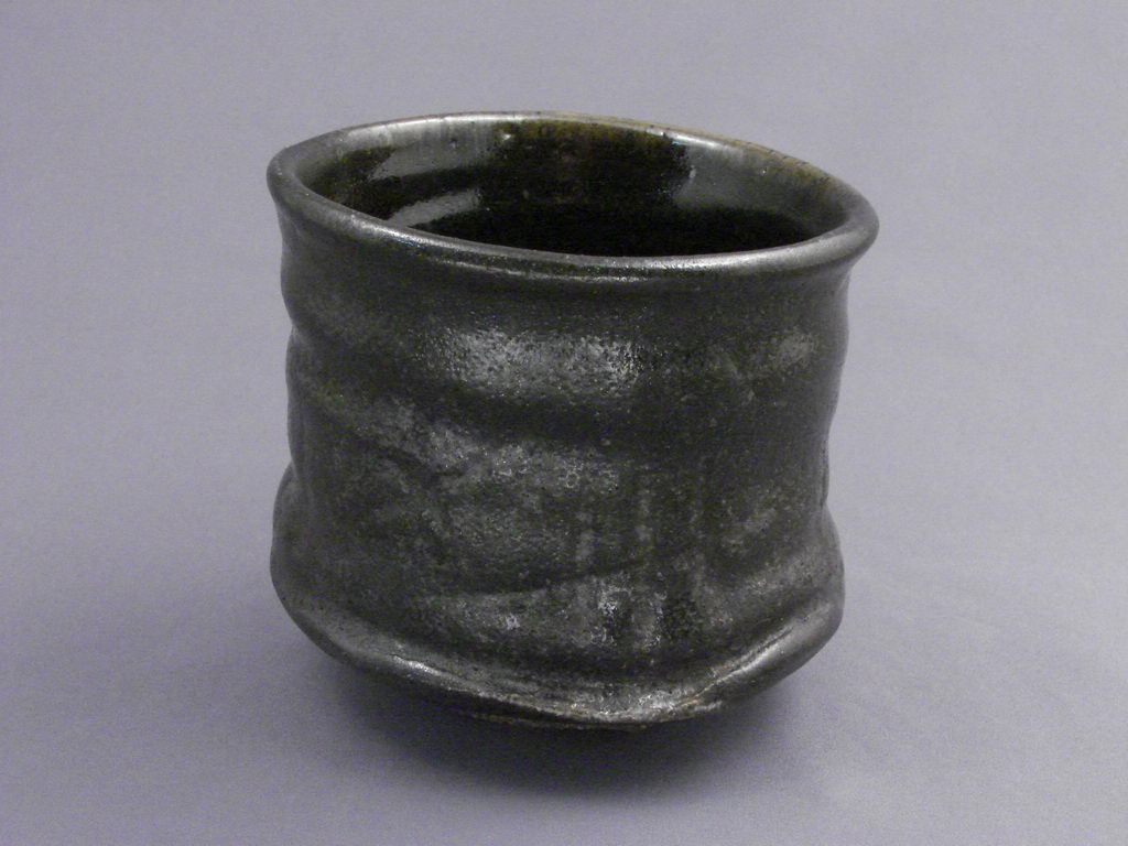 Kuro Hori Karatsu Tsutsu Chawan